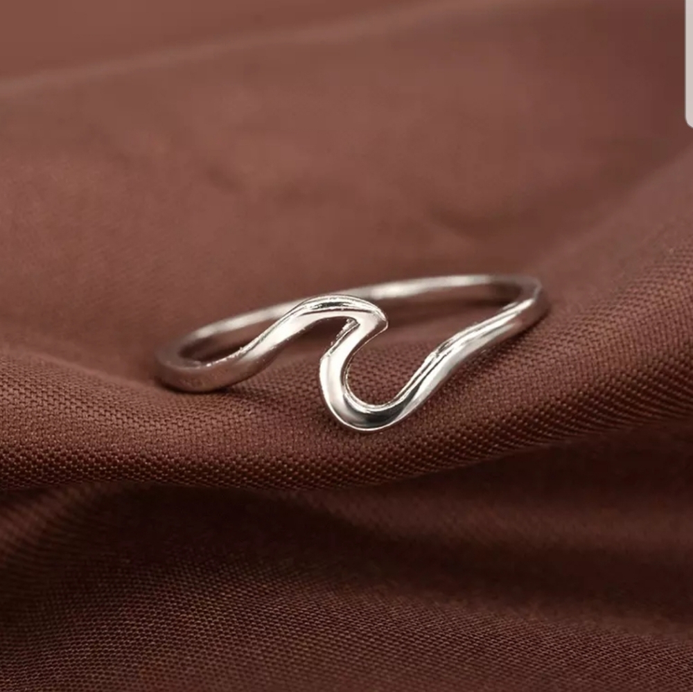 Cute antique silver color ocean wave ring 💍 - Picture 5 of 5